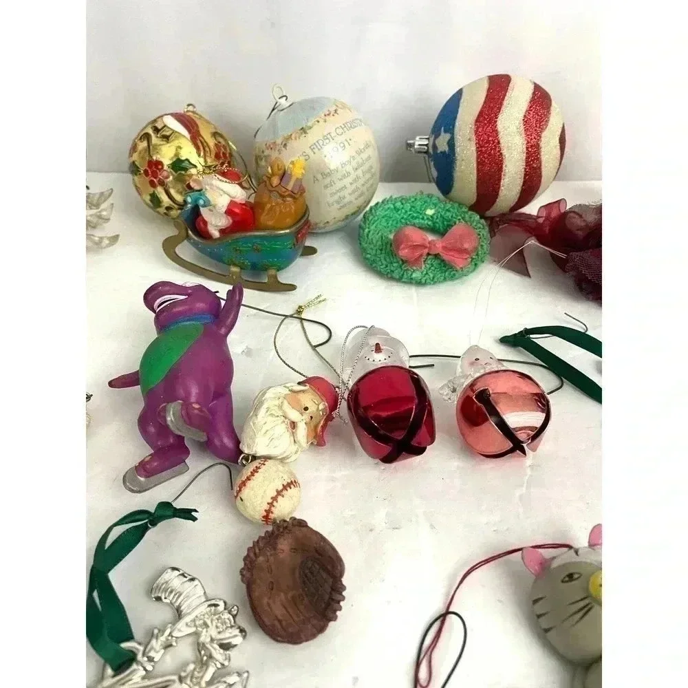 VTG‎ 21 PC Christmas Holiday Ornaments Barney Santa Dr Seuss Tree 1990s